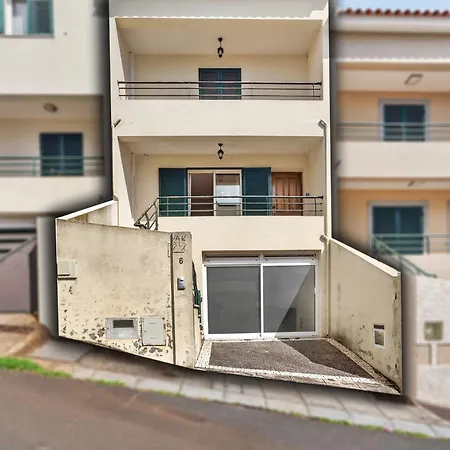 Holiday home Casa Da Abegoaria Canico (Madeira)